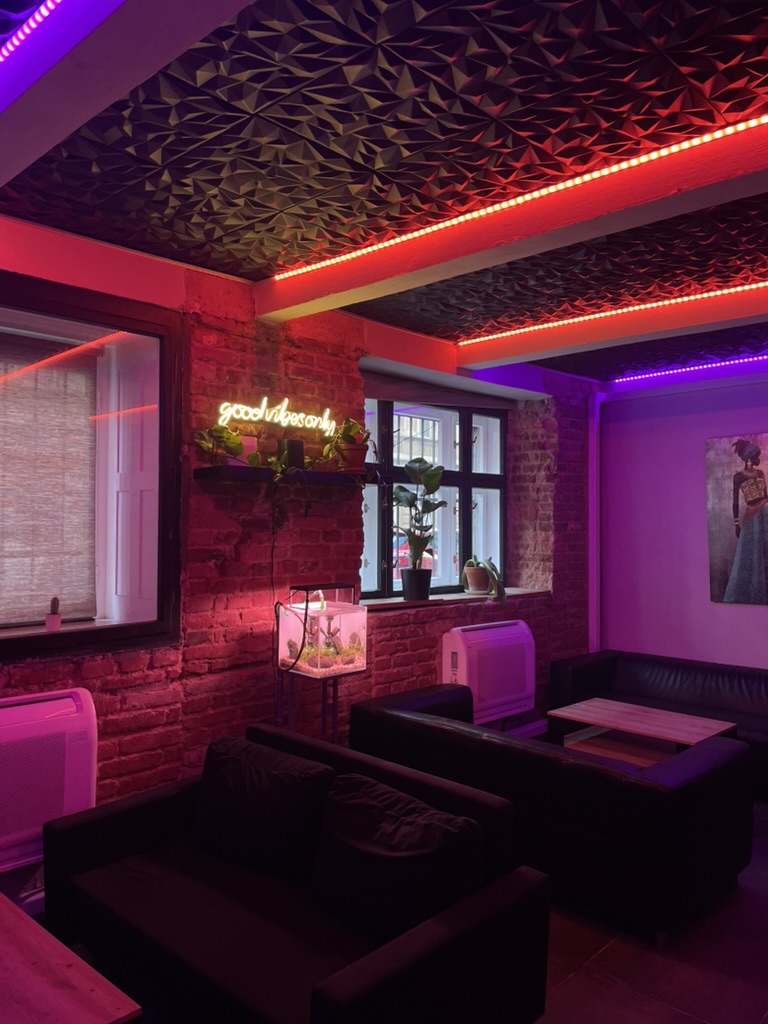 Interiér K.O. Bar Praha 8 Palmovka